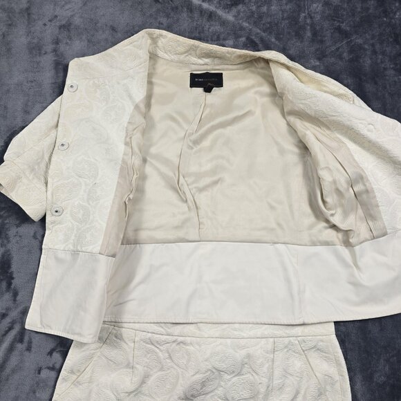 BCBGMAXAZRIA Skirt Suit Set Womens 12 White Paisley Textured Jacket Short Sleeve - Picture 3 of 16
